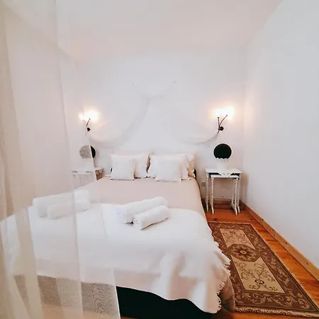 Casa Dos Sequeiras Tawny Homestay *